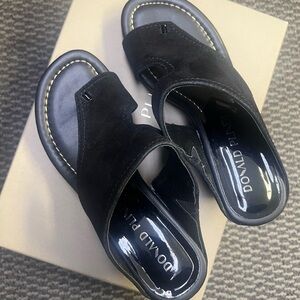 Donald J. Pliner Black Sandals with Wide Strap